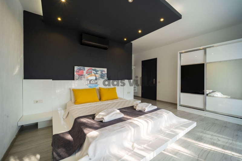 2. Schlafzimmer
