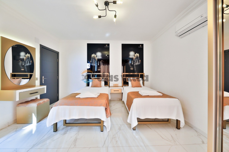 3. Schlafzimmer